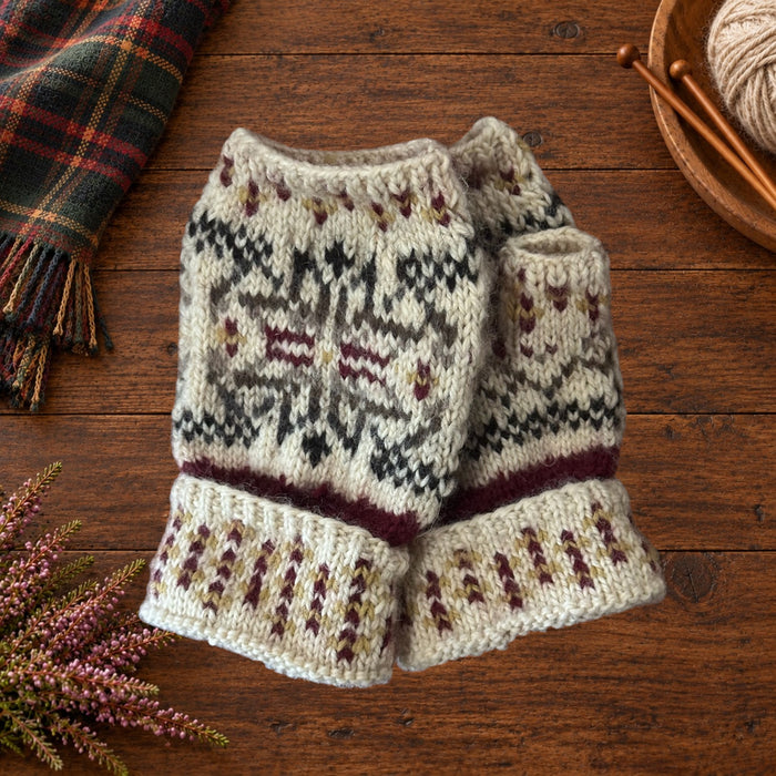 Rionag Mitts Knitting Pattern by Brae & Heather